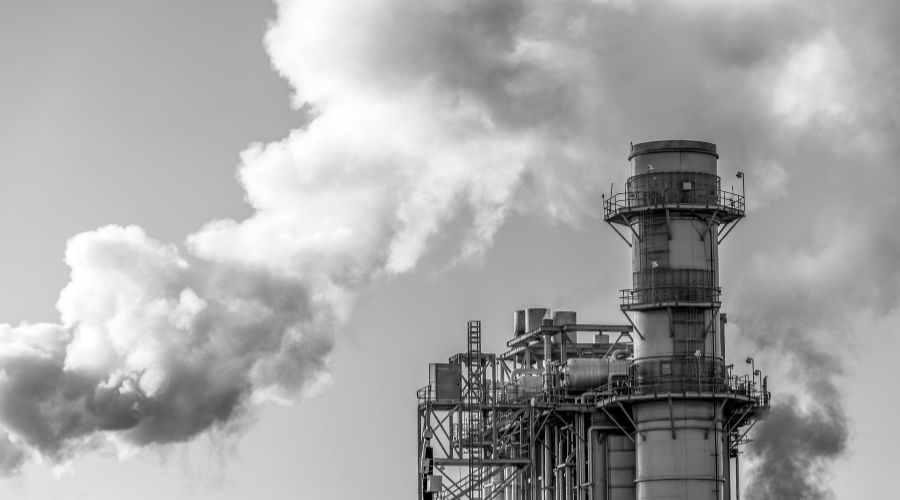 Revolusi Industri 5.0 mengubah dunia kerja melalui kolaborasi manusia dan teknologi. Strategi menghadapi era baru agar tetap relevan dan kompetitif. Teknologi bukan lagi alat untuk menggantikan manusia, tetapi menjadi mitra yang memperkuat kreativitas, empati dan kemampuan berpikir kritis.